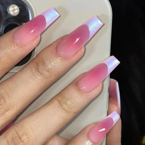 Press On Nails Kit - Picture 1 of 2